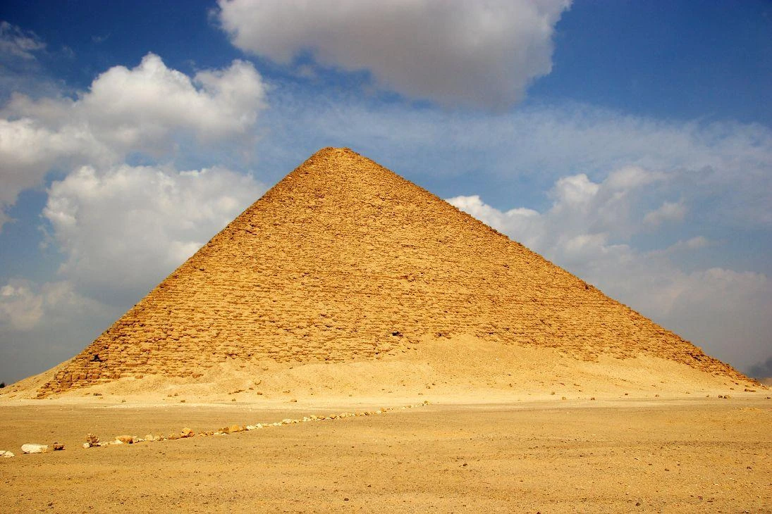 Pyramids of Giza: History, Facts & Ancient Egypt
