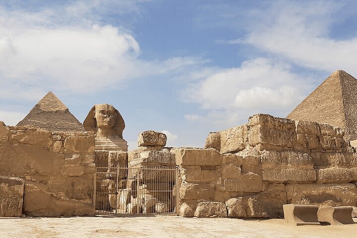 Giza Pyramids, Sphinx & Grand Egyptian Museum