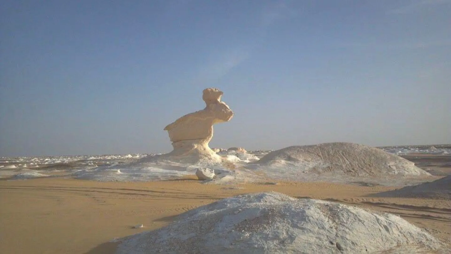 Bahariya Oasis, Black Desert, Crystal Mountain, Agabat Valley & White Desert