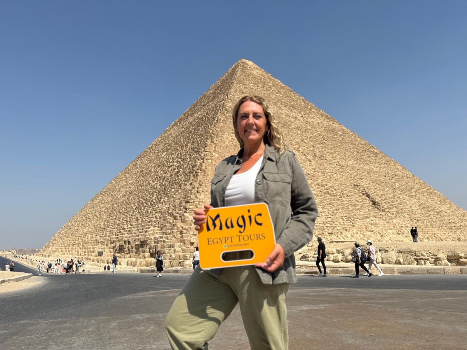 Giza Pyramids, Sphinx & Saqqara